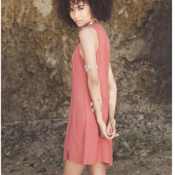 O’Neill x Cynthia Vincent Sunlit Dress - Picture 5 of 9